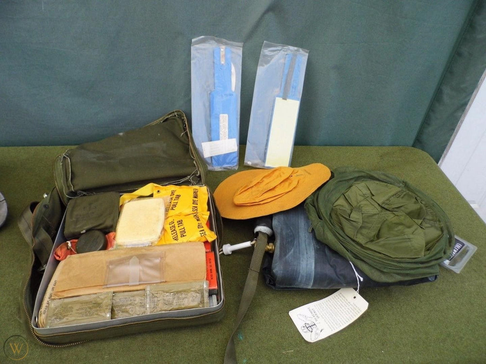 Rare Vintage 1967 US Air Force Survival Kit Over Water OV-1